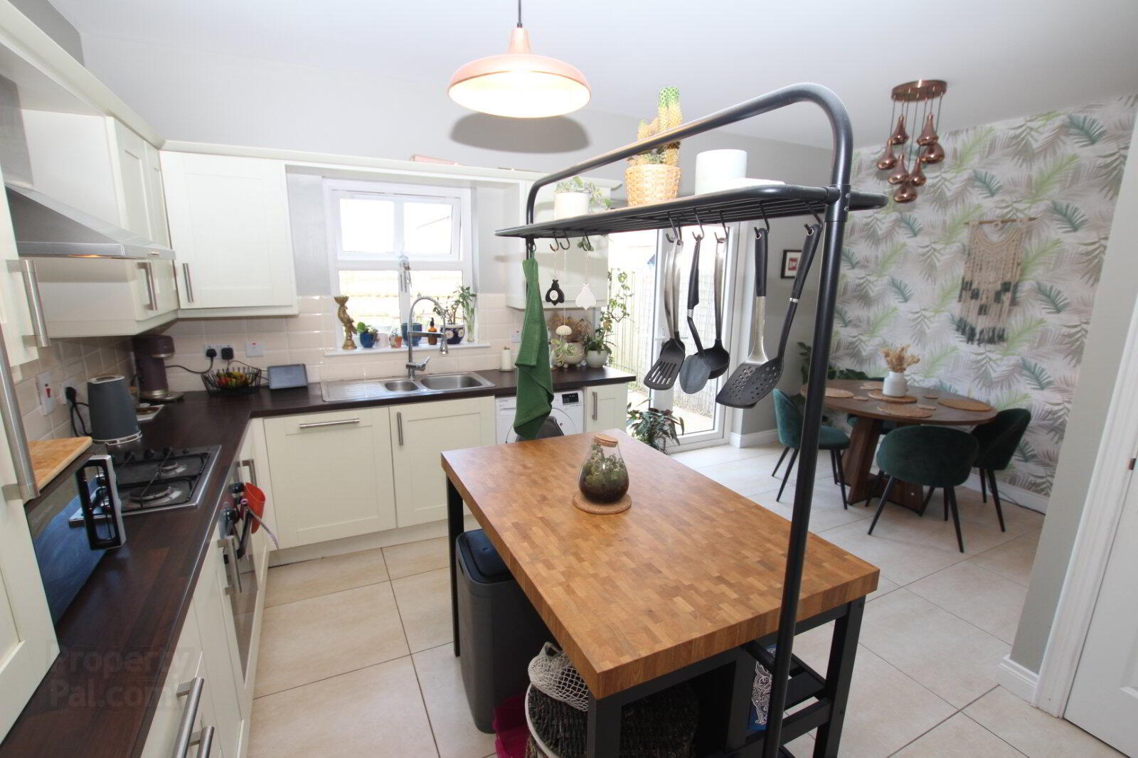 22 Blackrock Gardens 6 of 15