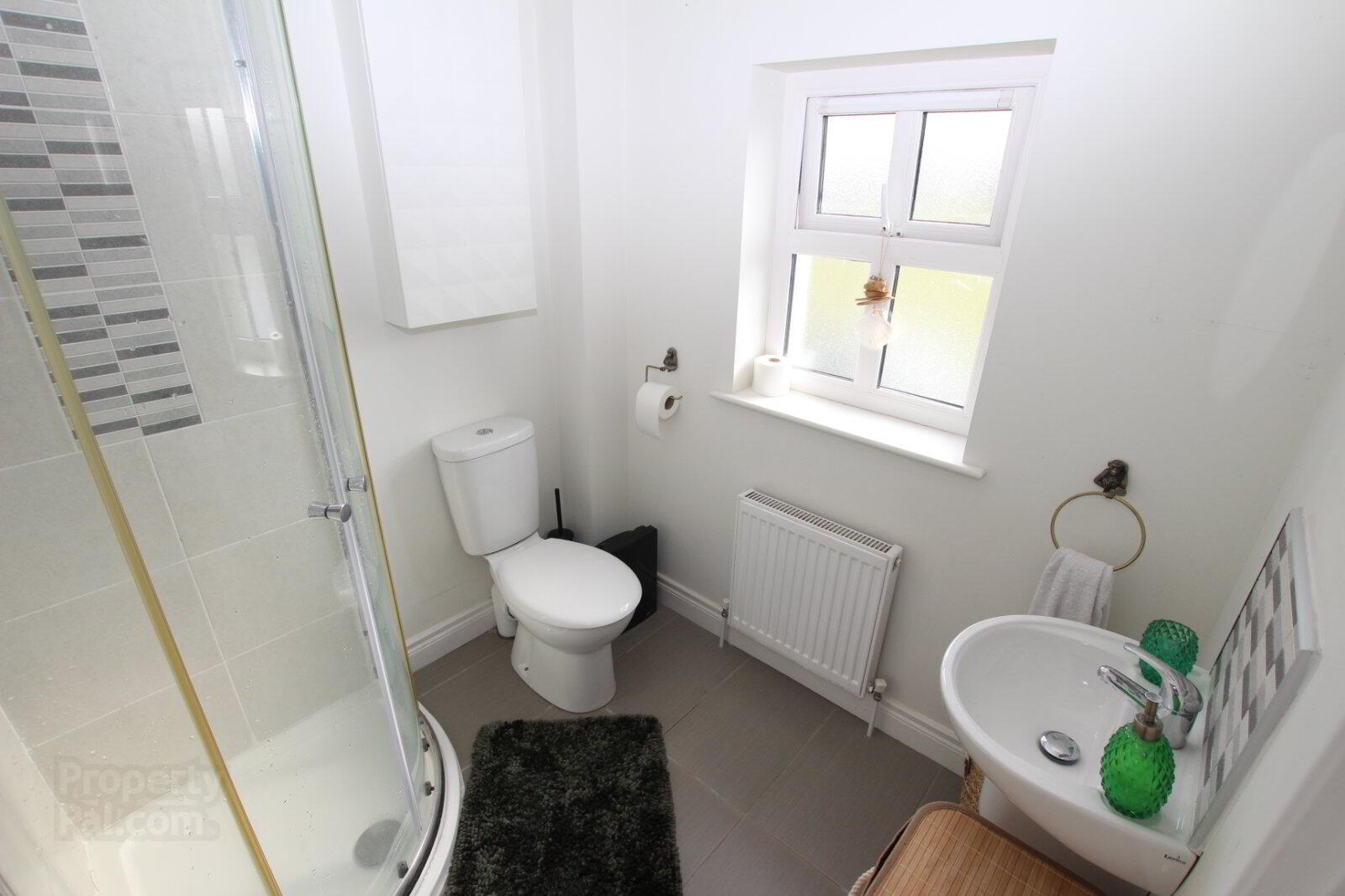 22 Blackrock Gardens 11 of 15