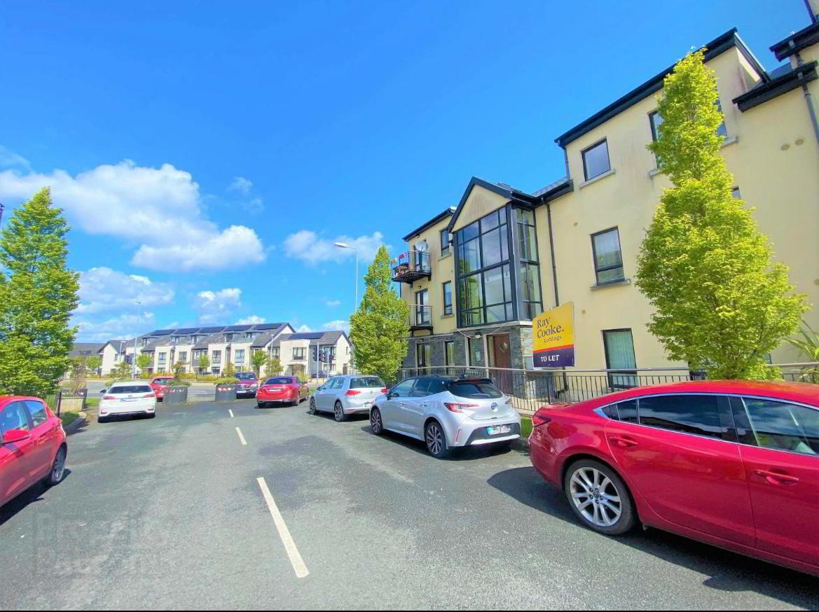 Slade Castle Avenue 1 of 9