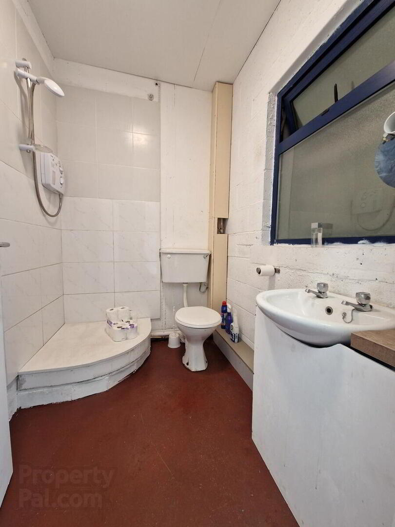 Unit 48, Block 503 Grants Drive 7 of 11
