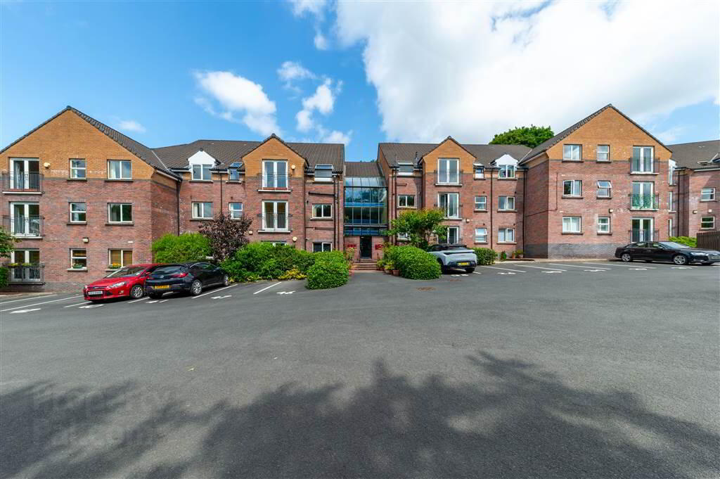 48 Minnowburn Mews 1 of 23