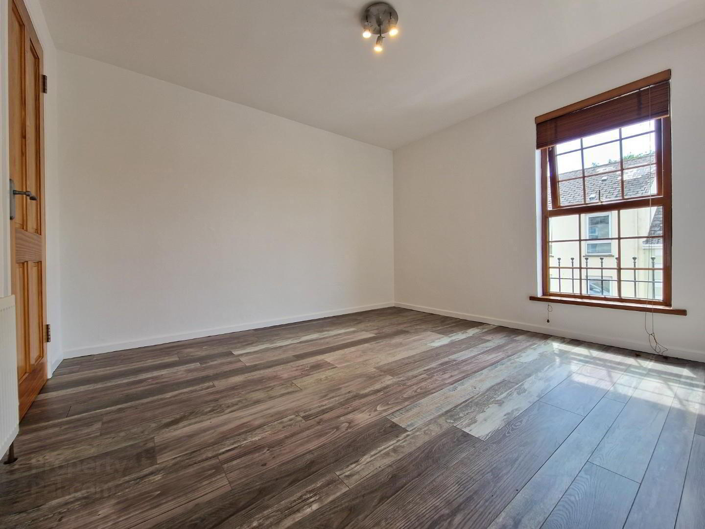 property description image