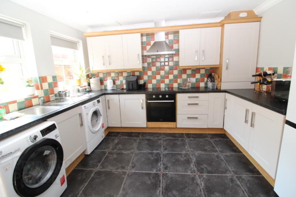 9 Dermont Court 6 of 15
