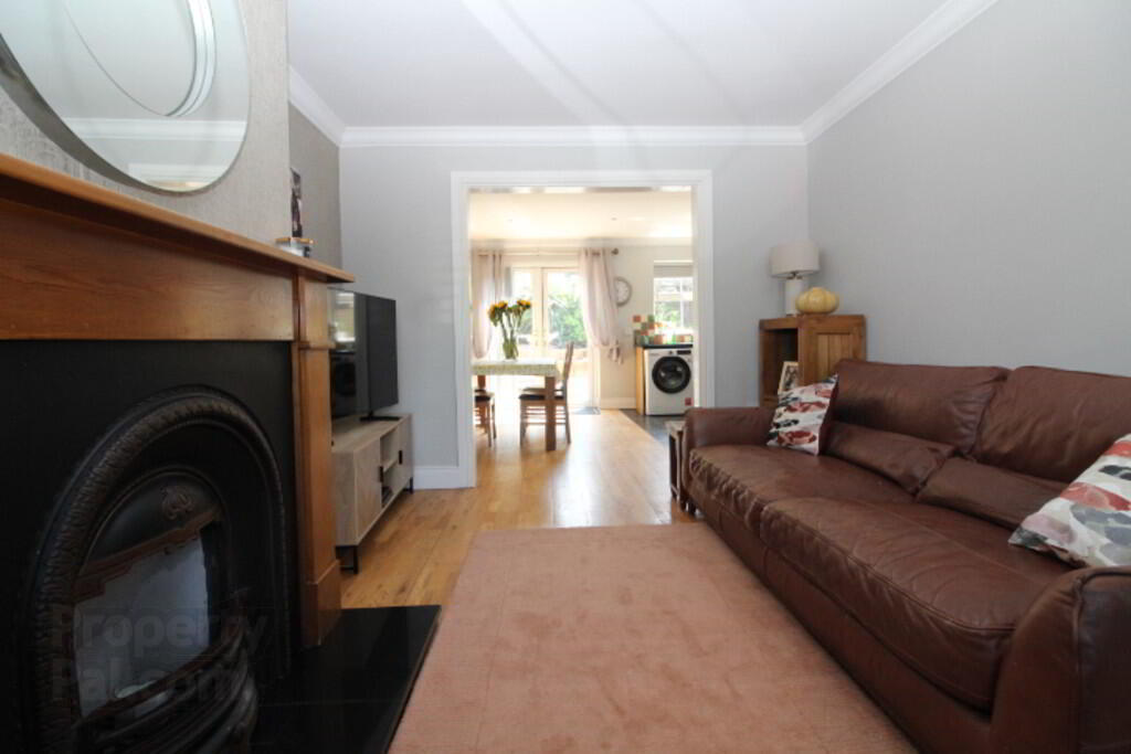 9 Dermont Court 5 of 15