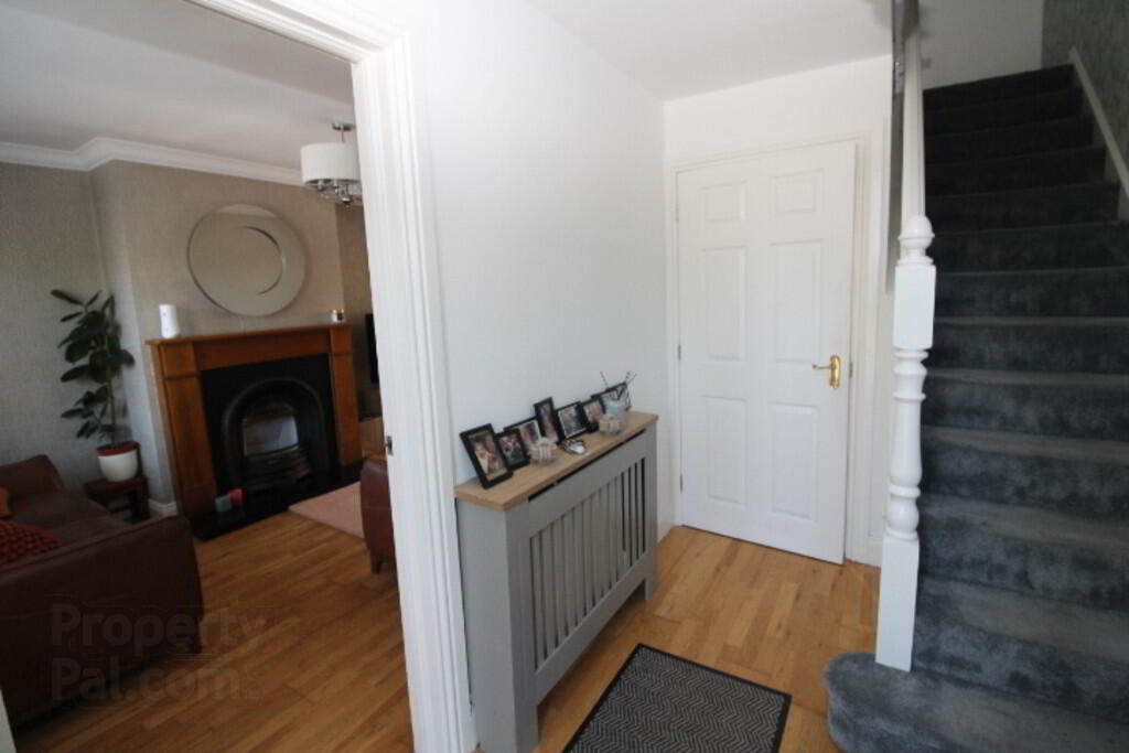 9 Dermont Court 3 of 15