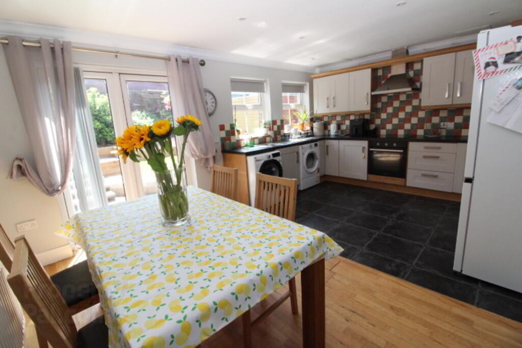 9 Dermont Court 8 of 15