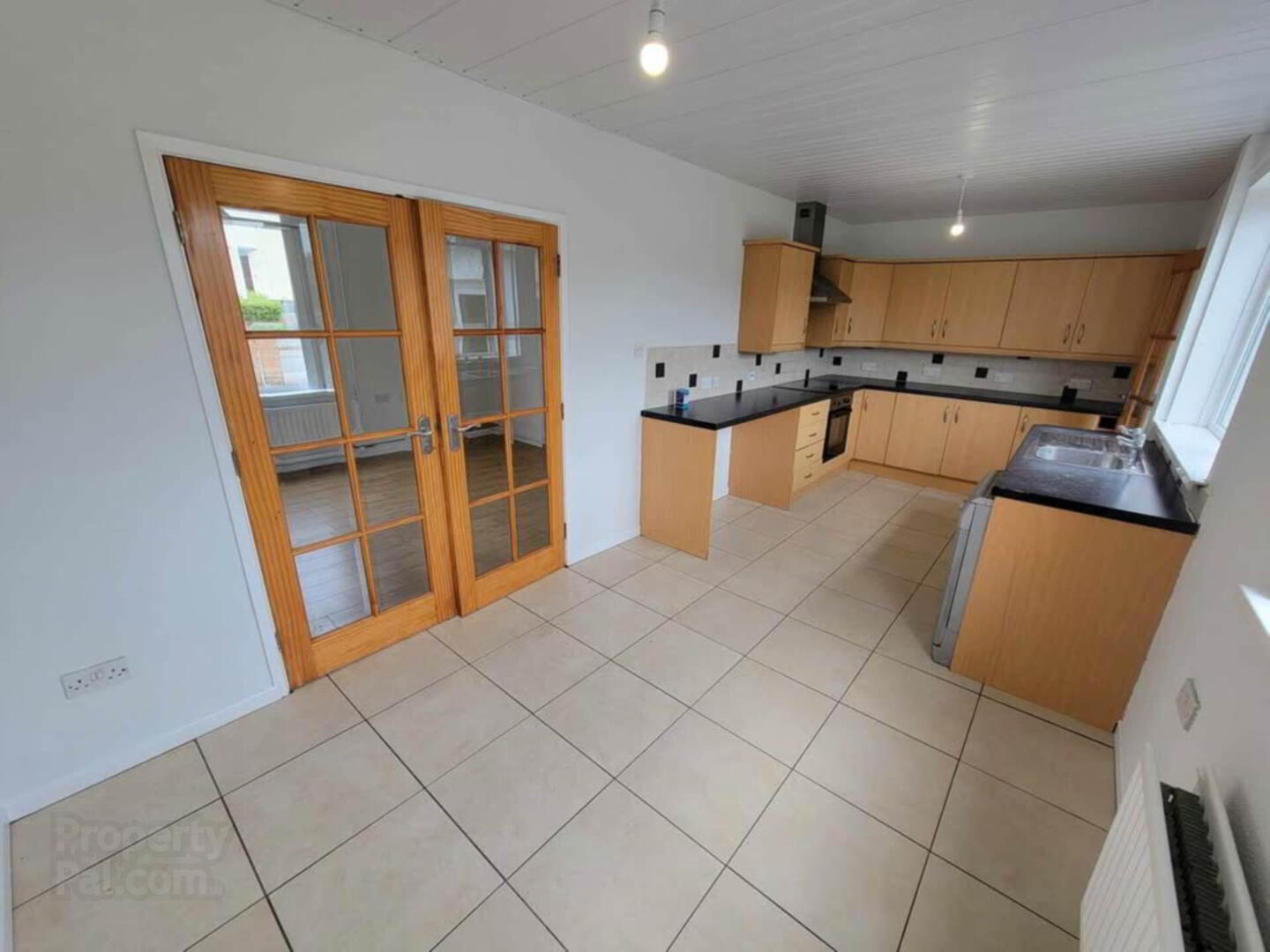 64 Coronation Road 5 of 16