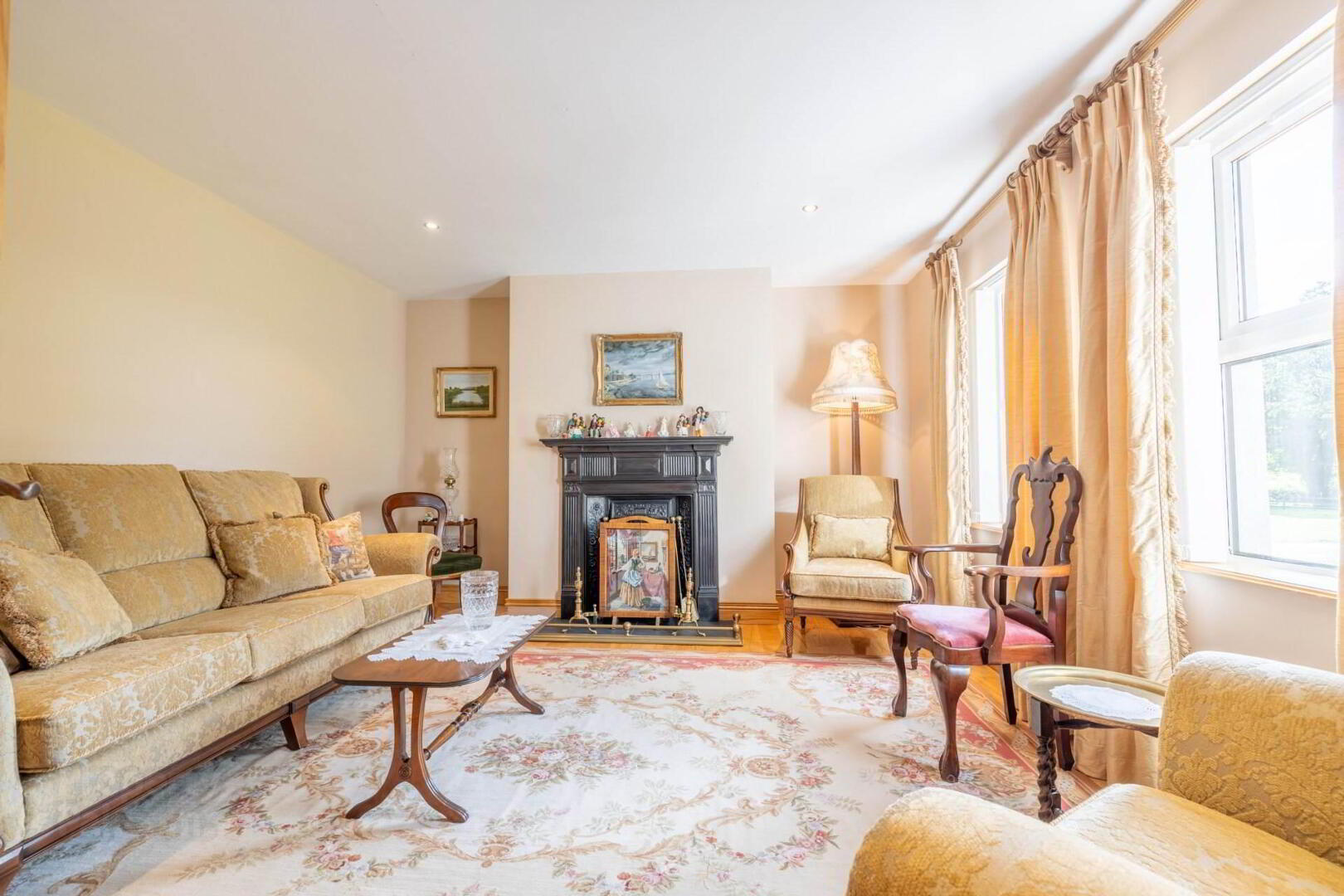 1 Colebrooke Park Road 9 of 52