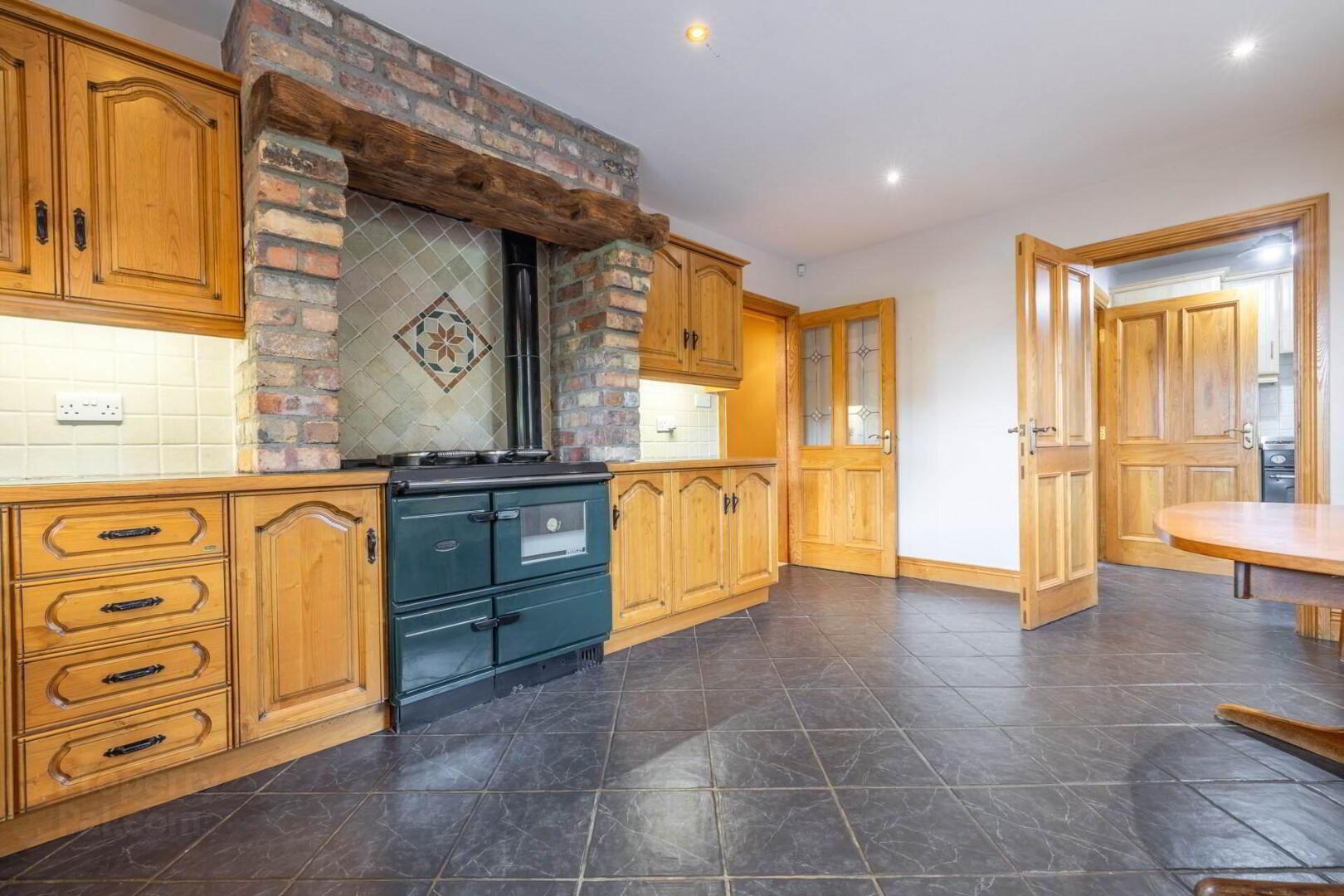 1 Colebrooke Park Road 13 of 52