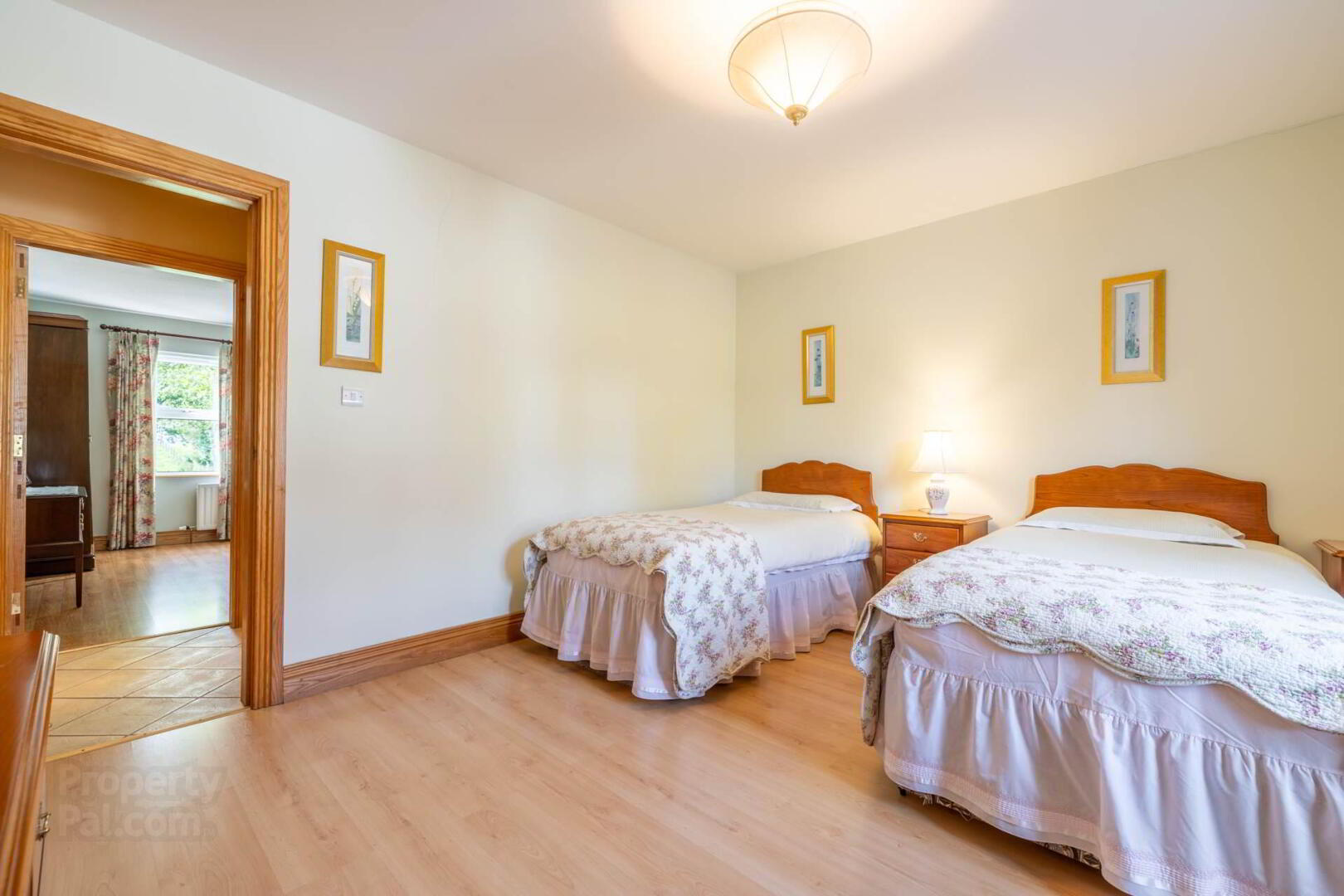 1 Colebrooke Park Road 29 of 52
