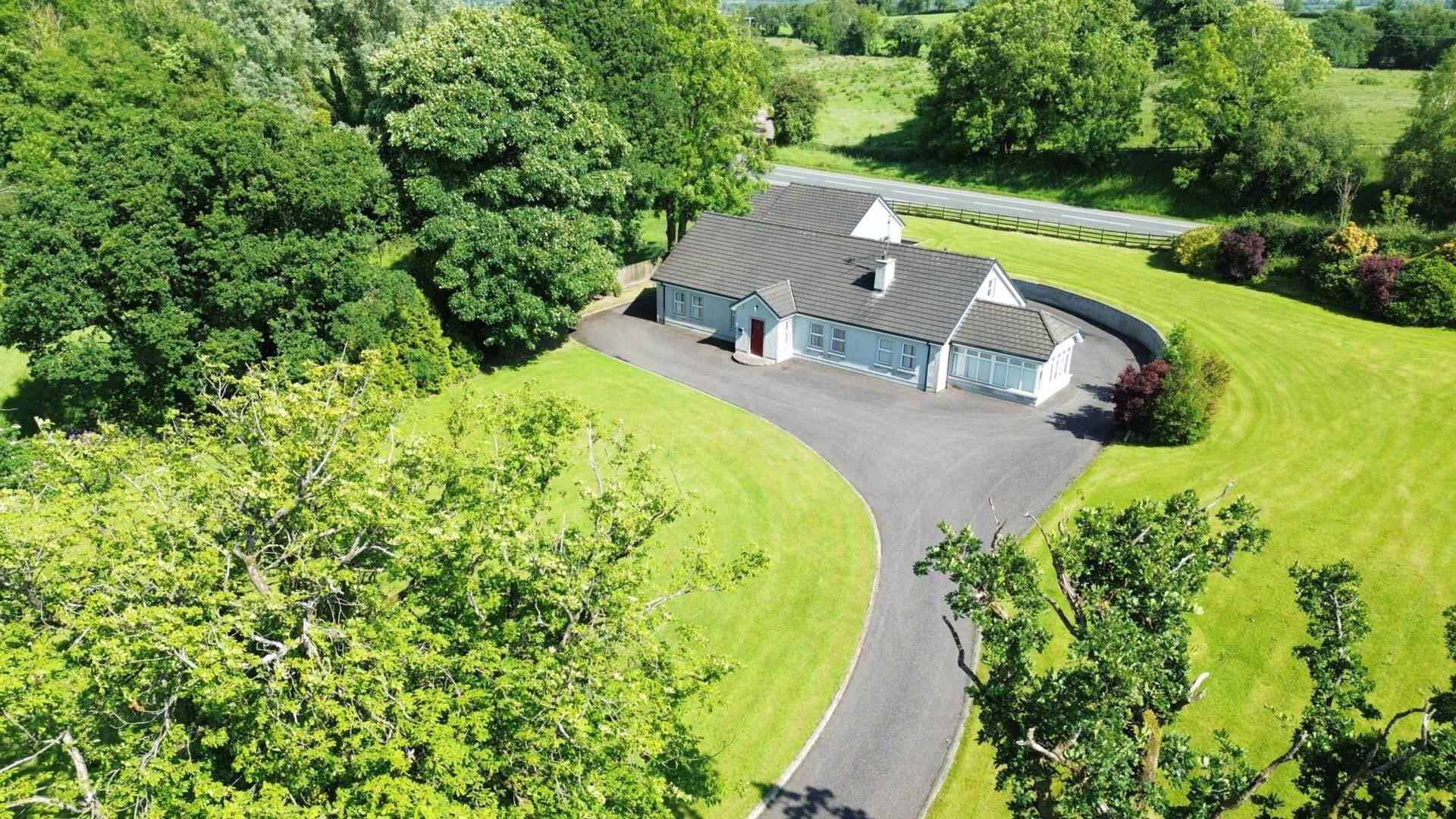 1 Colebrooke Park Road 48 of 52