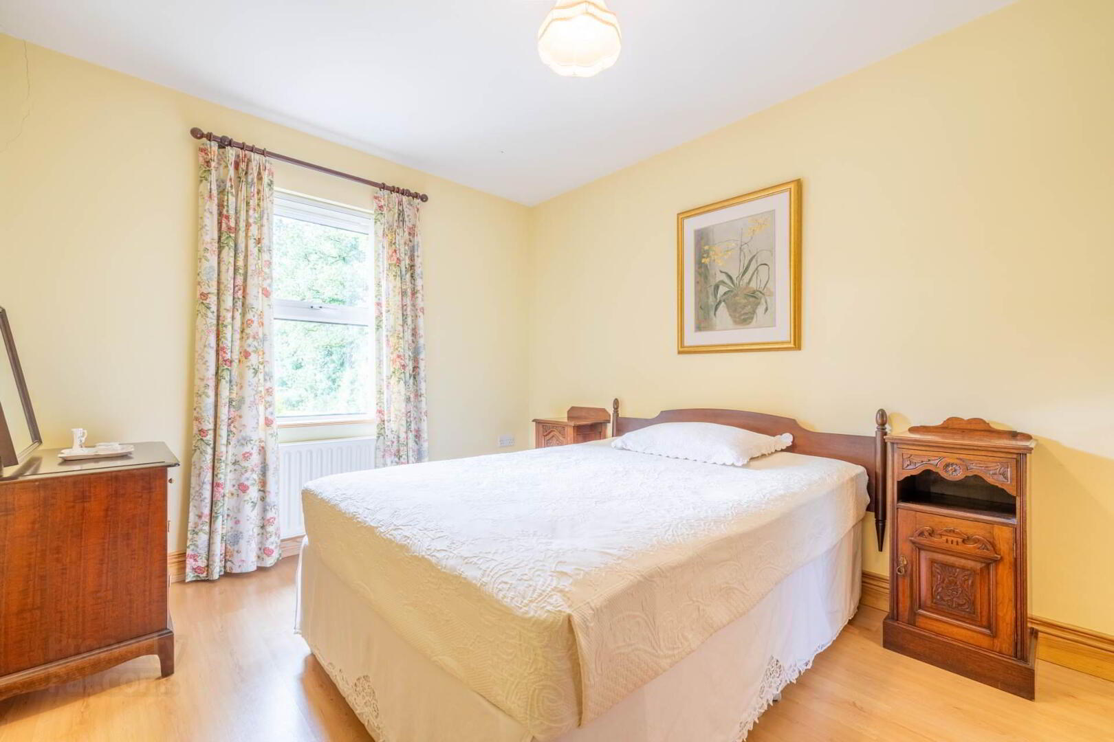 1 Colebrooke Park Road 30 of 52