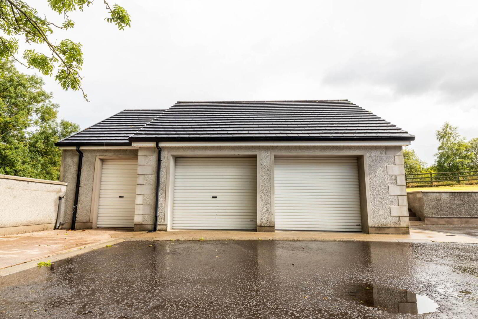 1 Colebrooke Park Road 40 of 52