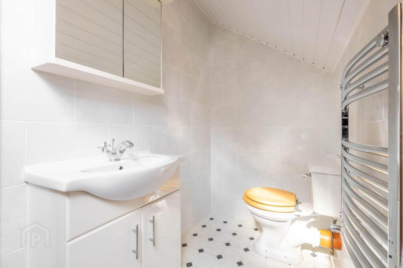 1 Colebrooke Park Road 22 of 52
