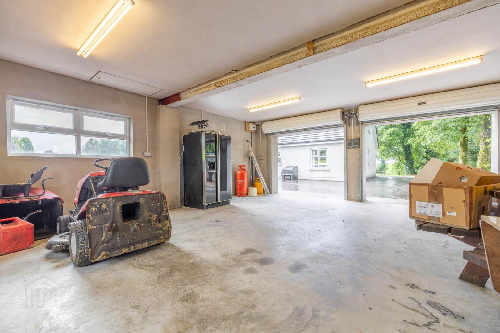 1 Colebrooke Park Road 42 of 52