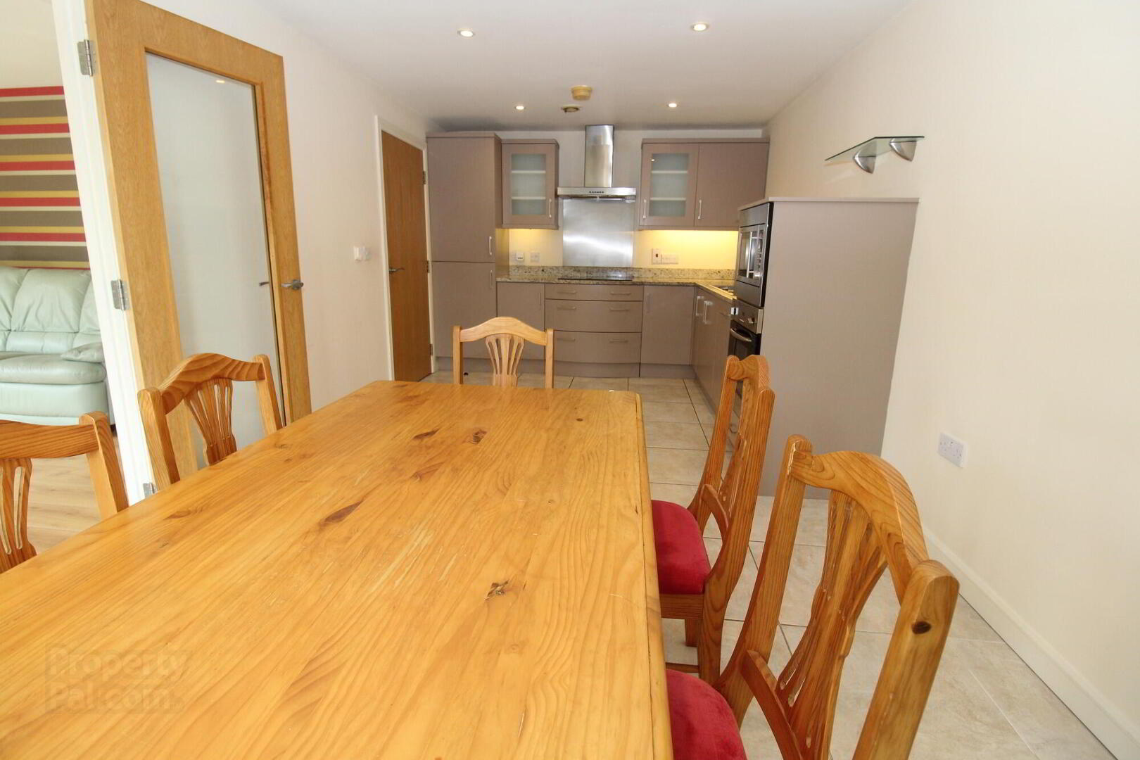 92 Castle Street 7 of 12