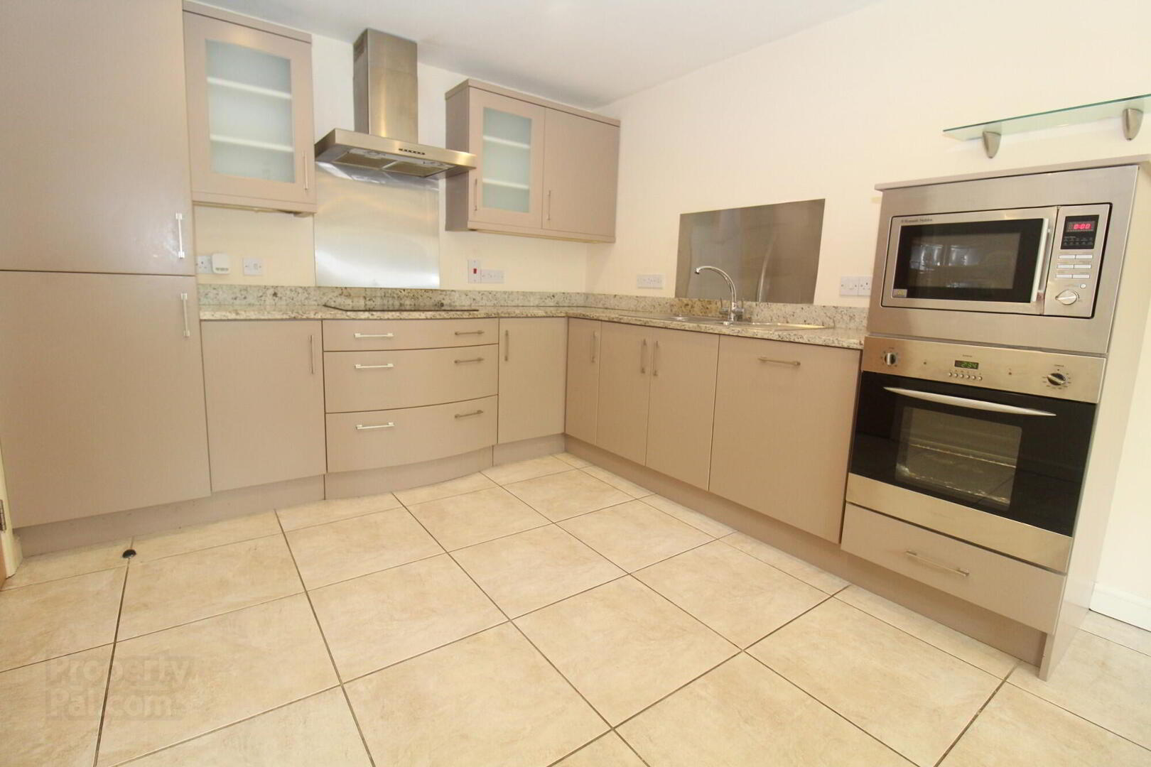 92 Castle Street 4 of 12