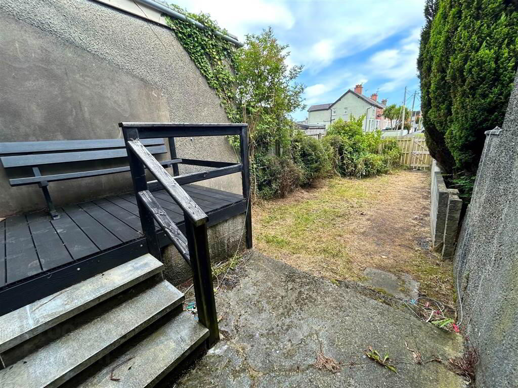 53 Beechwood Gardens 17 of 18