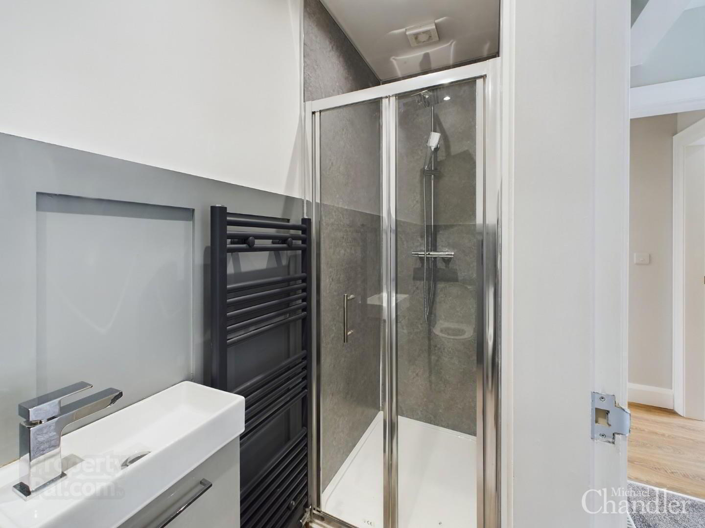 12 Glennor Crescent 10 of 17