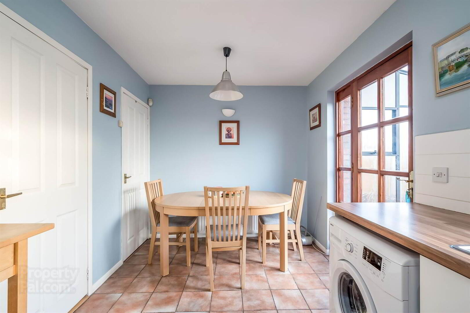 12 Abbey Court 6 of 19
