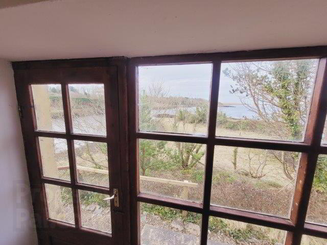 Inis Saimer Island" Mall Quay 21 of 25