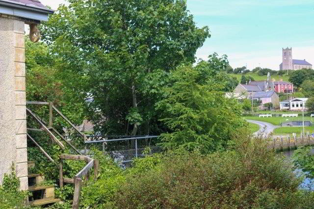 Inis Saimer Island" Mall Quay 26 of 45