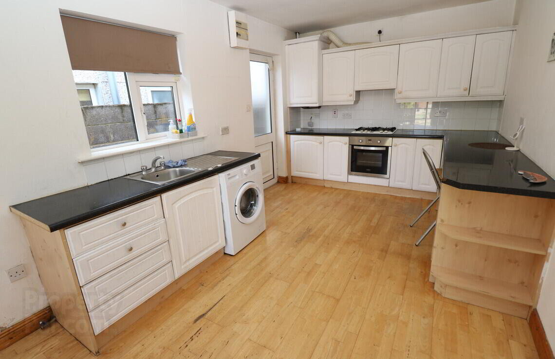 10 Oldbridge Estate 4 of 20