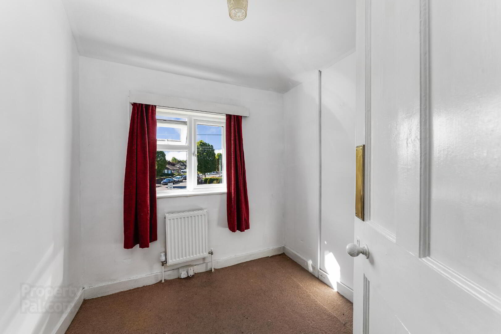 1 Grove Avenue 16 of 22
