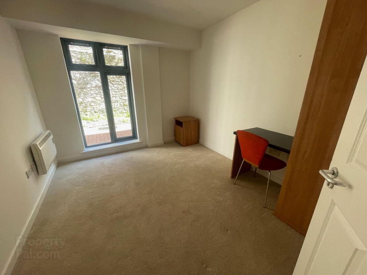 Apartment 2 Reeves Hall 4 of 14