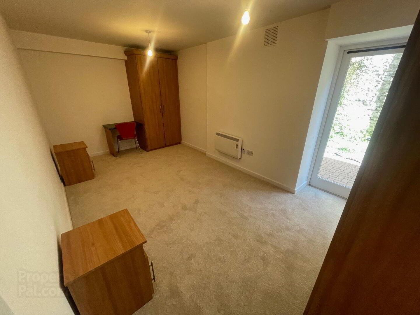 Apartment 2 Reeves Hall 5 of 14