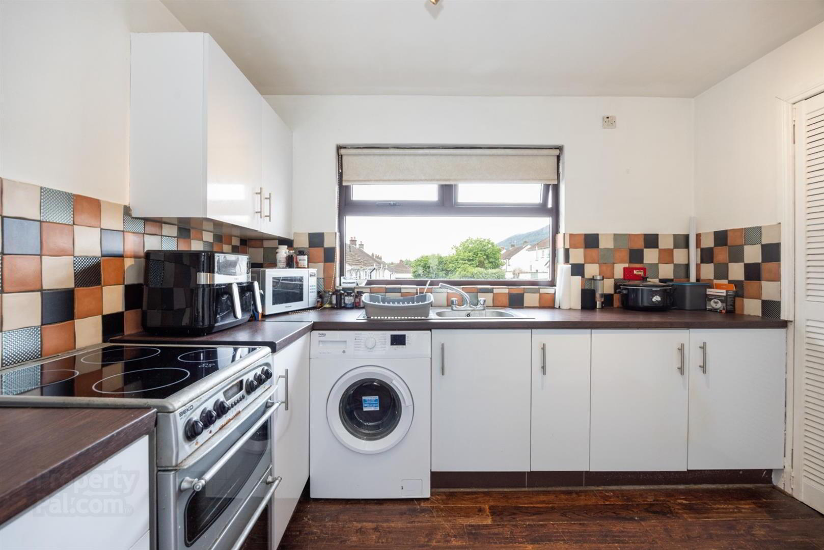 55c Armoy Gardens 5 of 10