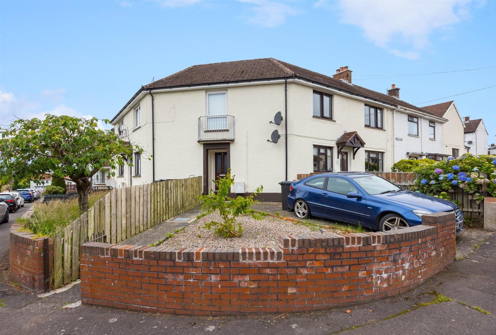 55c Armoy Gardens 1 of 10