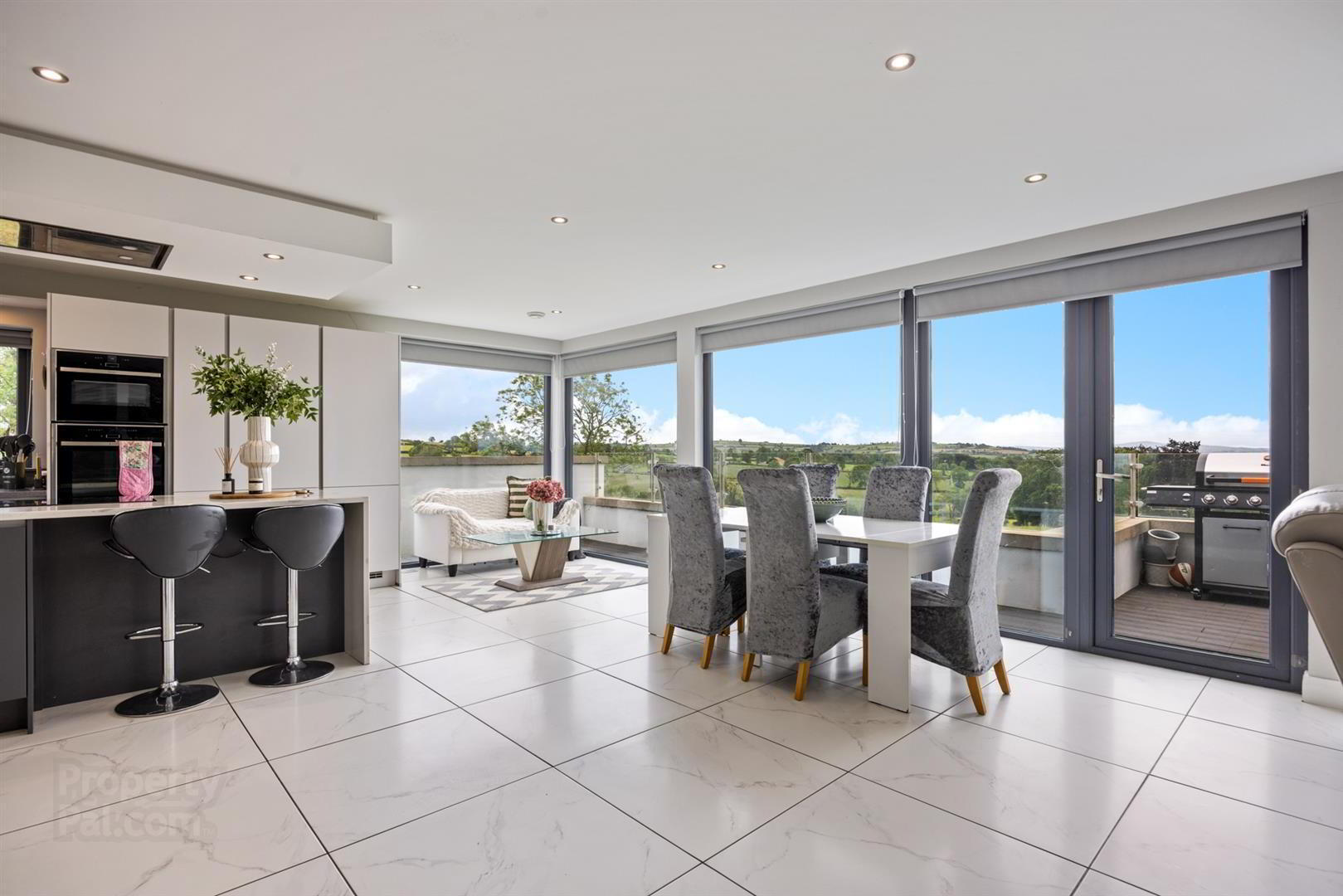 12 Old Ballynoe Road 16 of 40