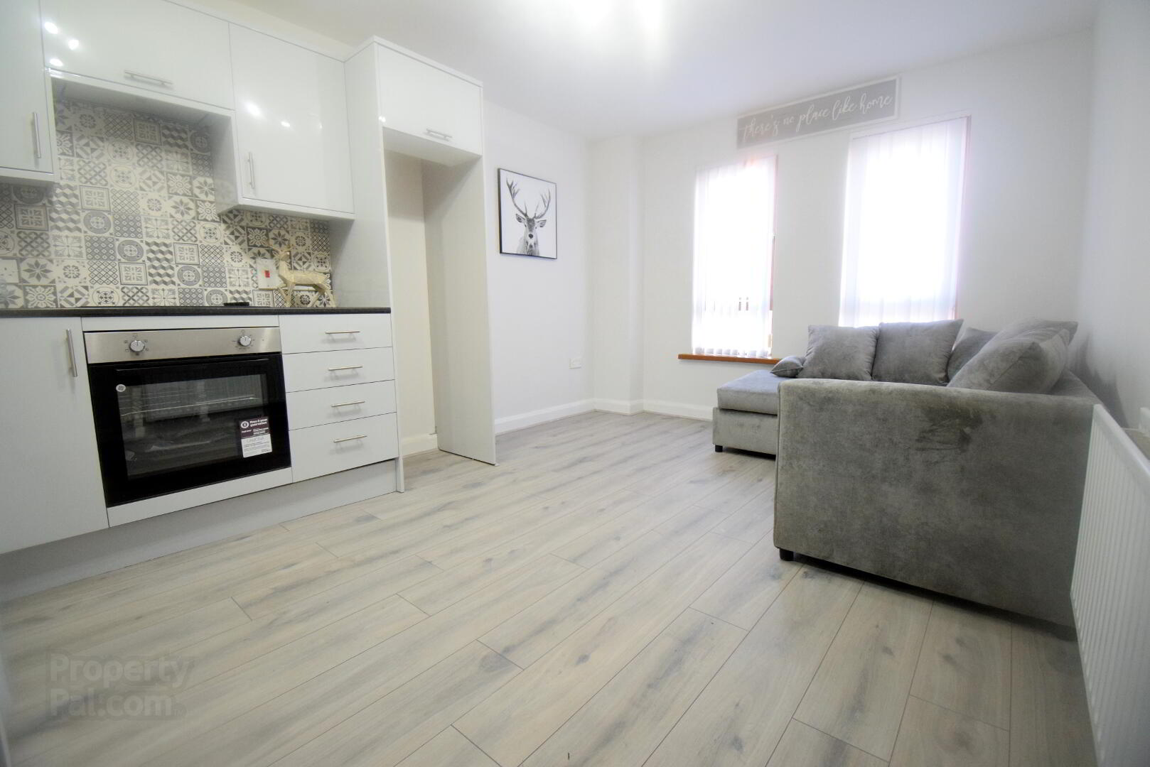 Unit 5a, Heath Lodge Square 4 of 17