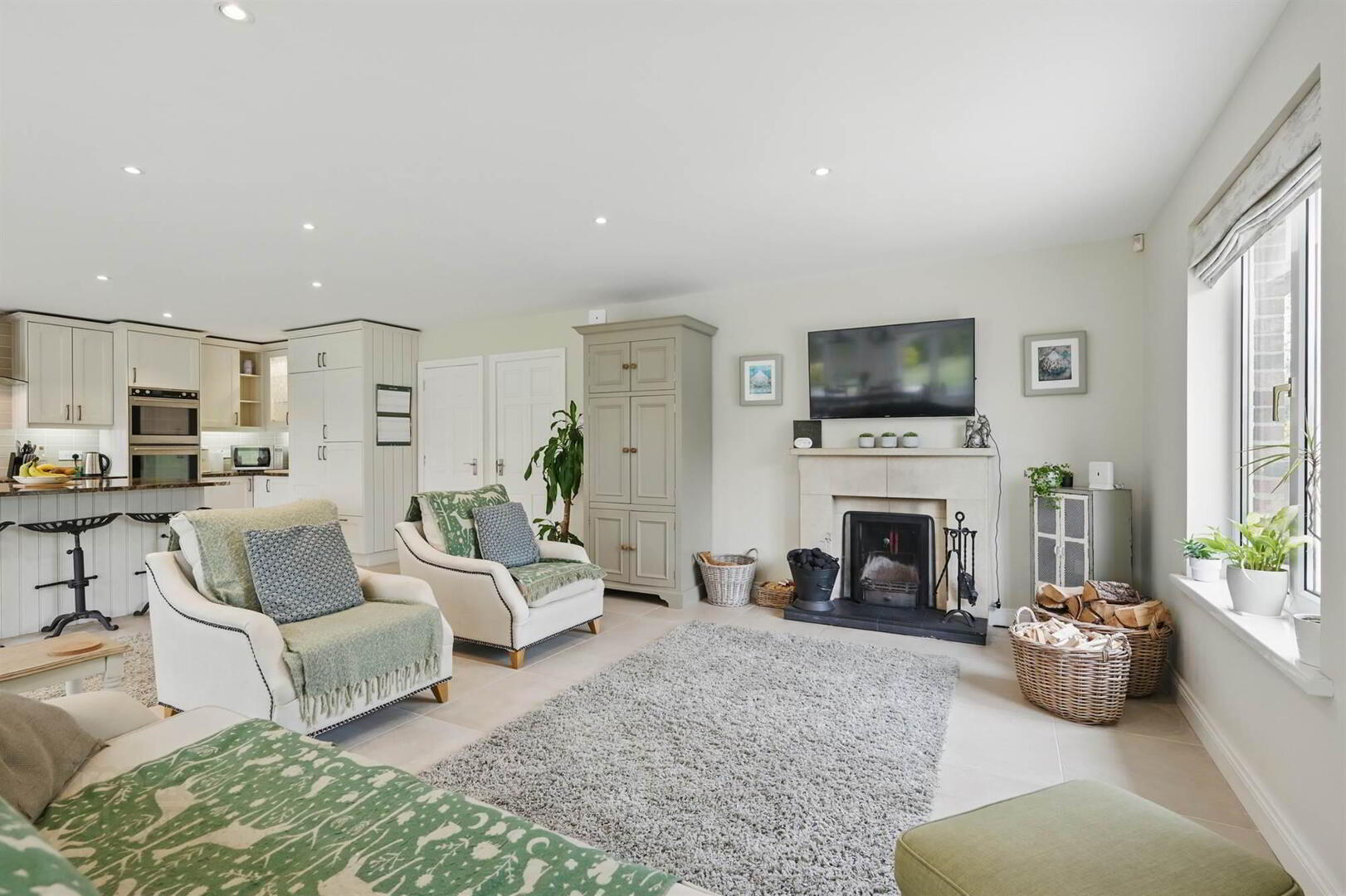 14 Manor Hill 16 of 48