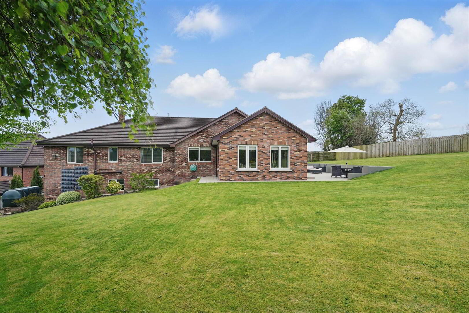 14 Manor Hill 37 of 48
