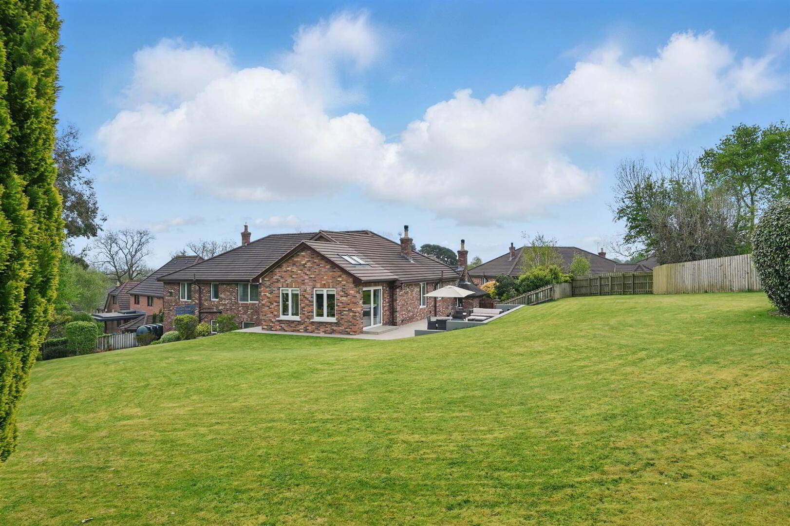 14 Manor Hill 41 of 48