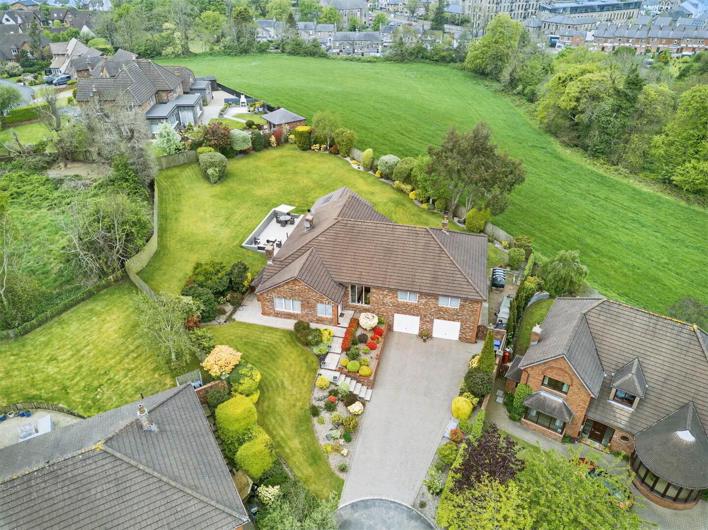 14 Manor Hill 42 of 48