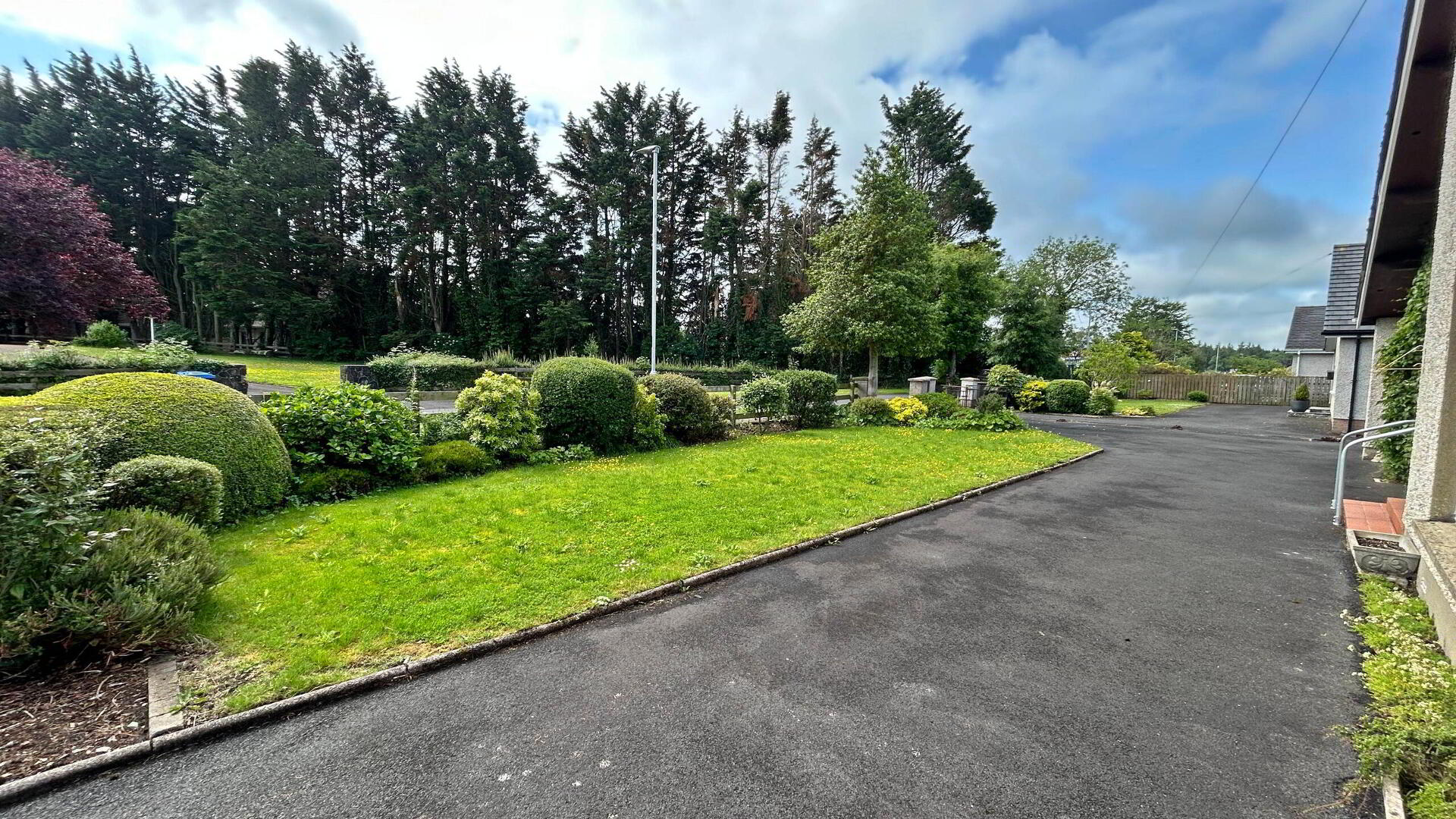 property description image