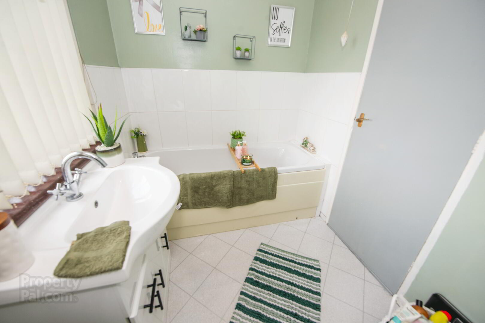 221 Ballyoran Park 11 of 12