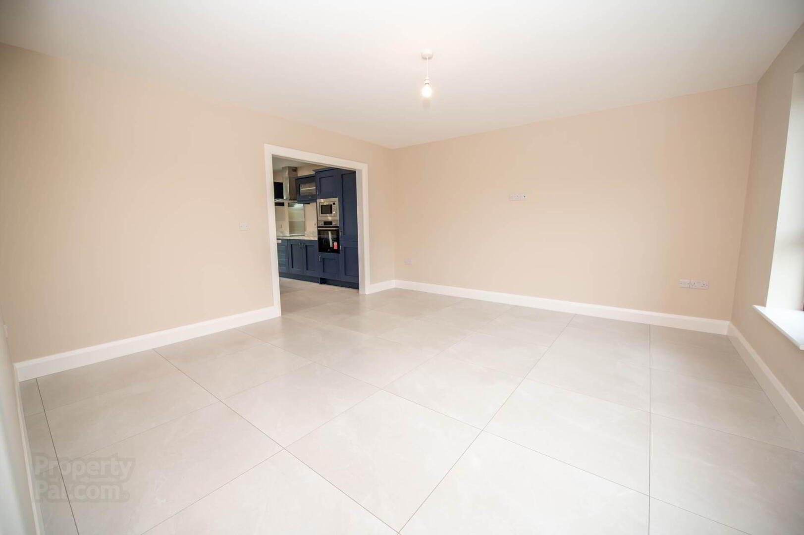 8 Drumcarbit Mews 3 of 38