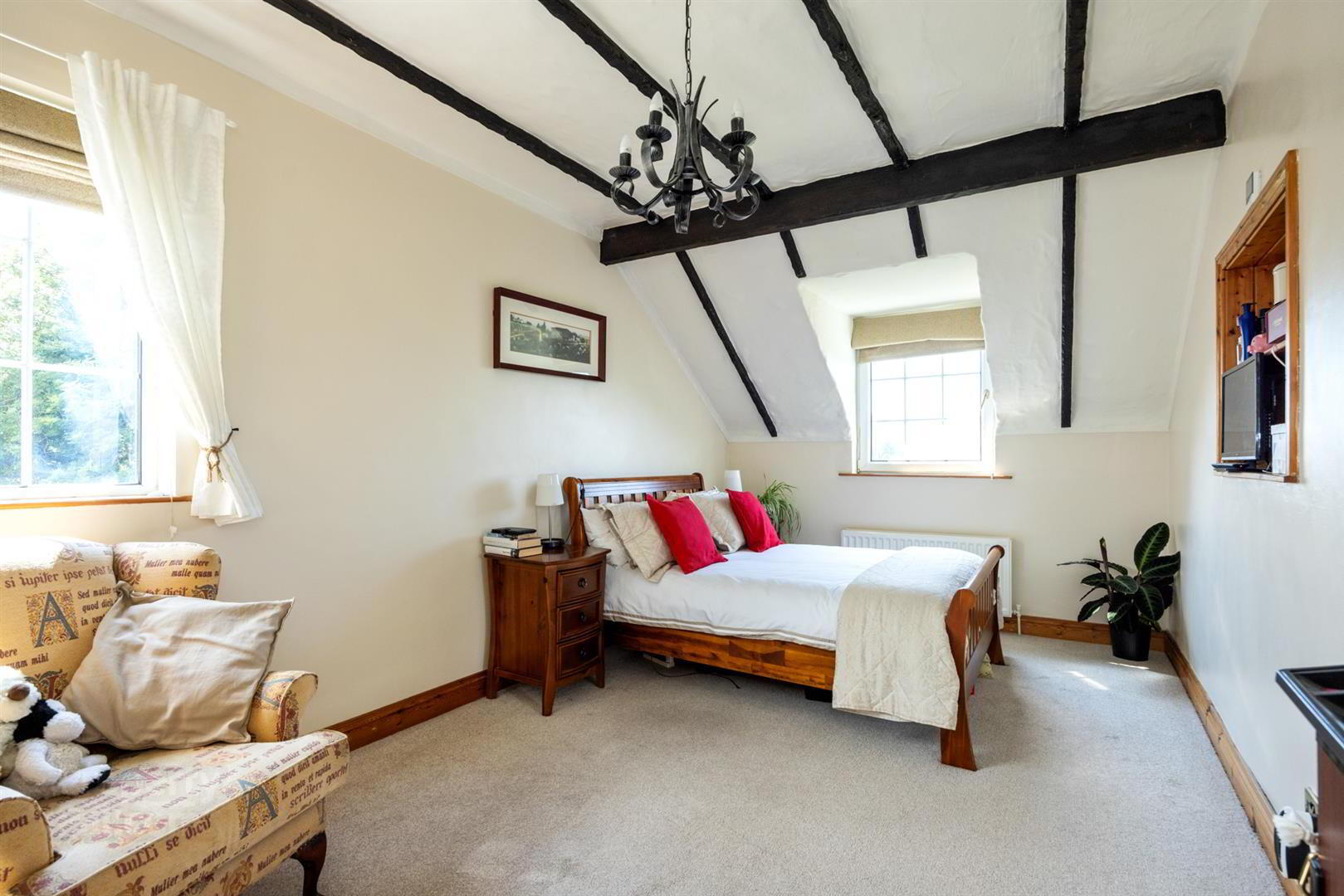 Bramble Cottage, 132 Thornyhill Road 14 of 36