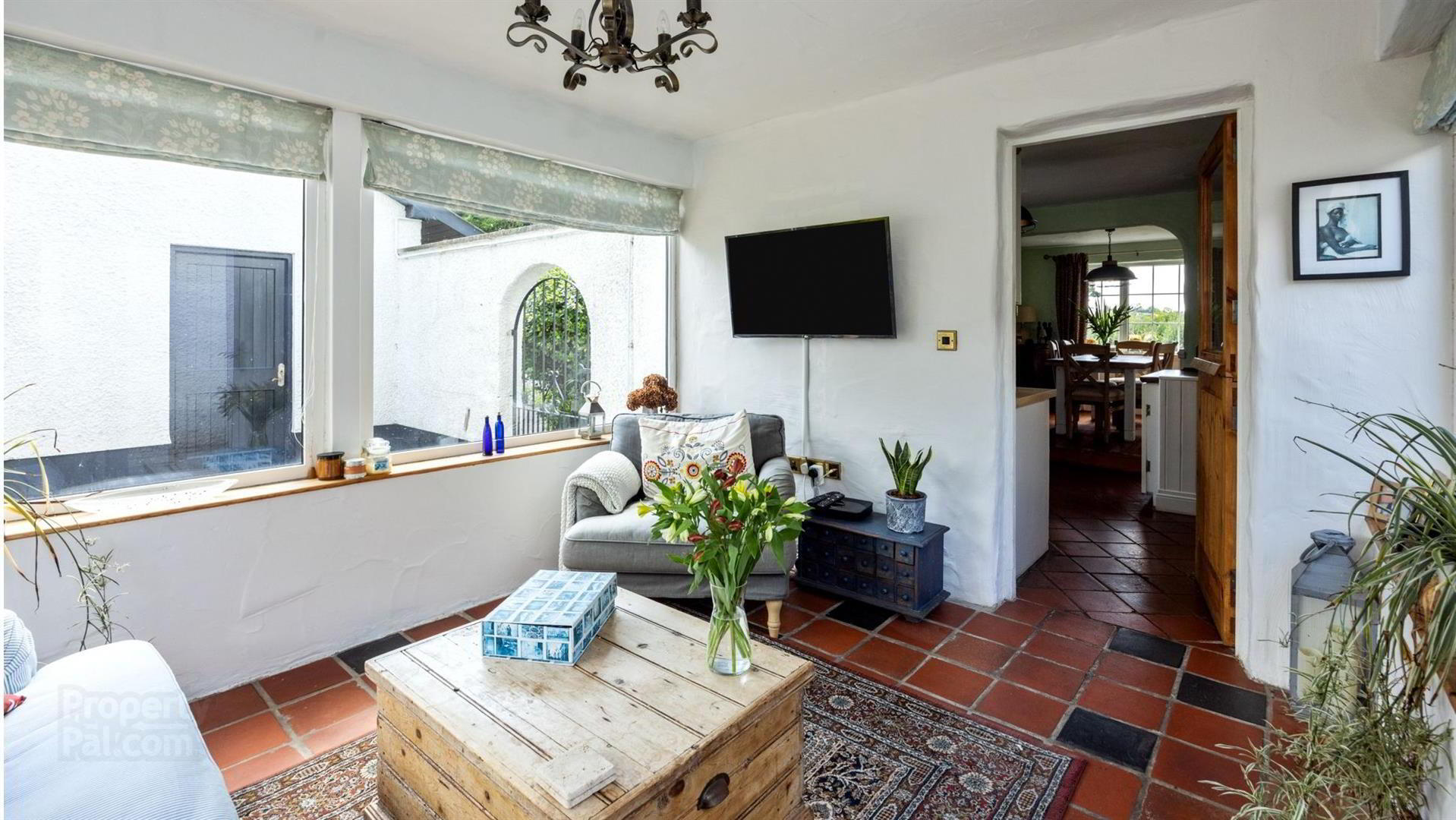 Bramble Cottage, 132 Thornyhill Road 13 of 36