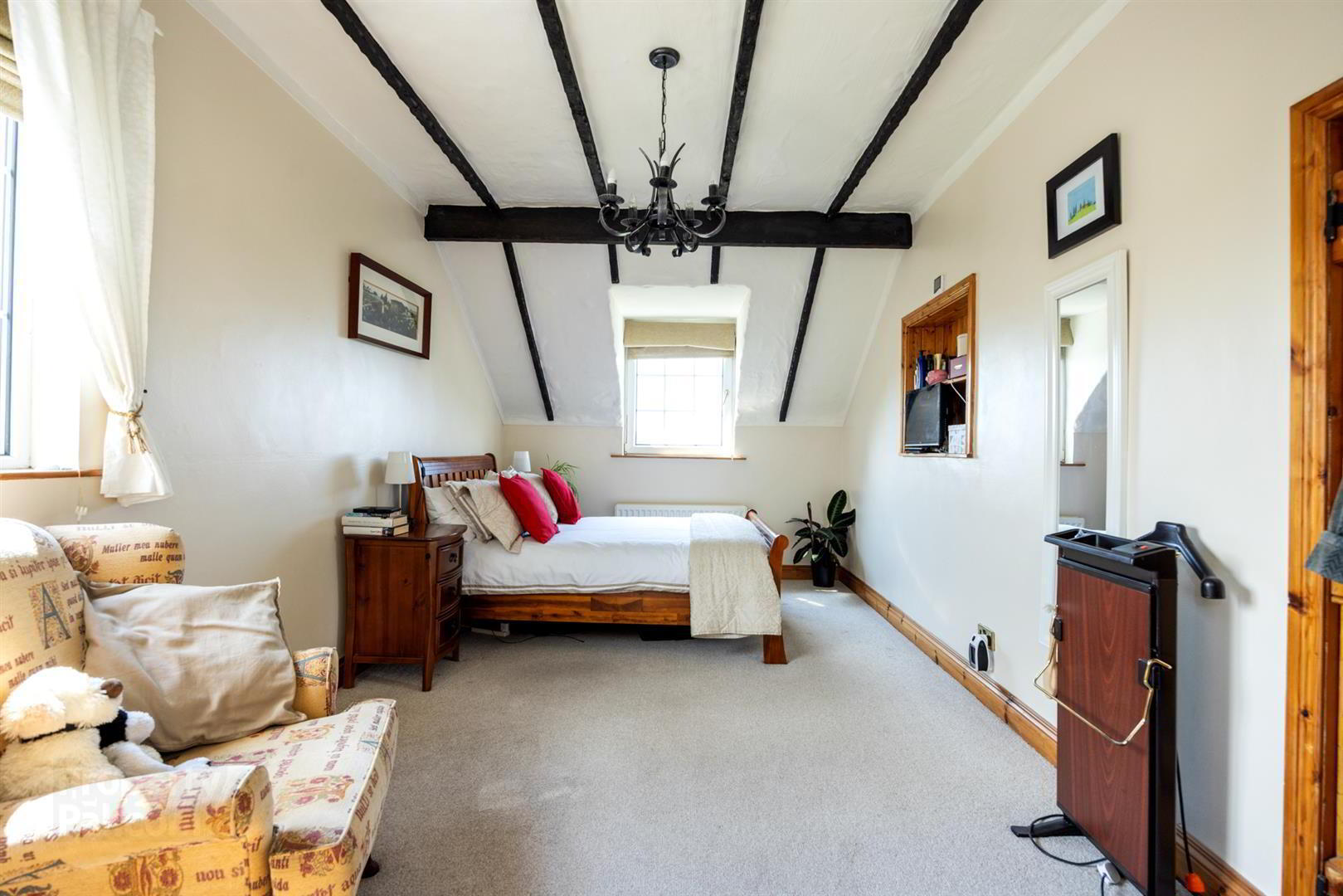 Bramble Cottage, 132 Thornyhill Road 15 of 36