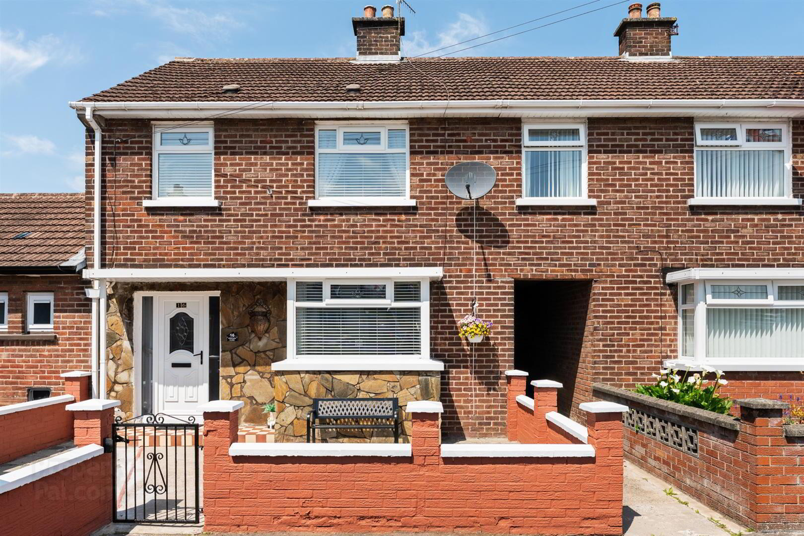 16 Ardfarn Close 1 of 19