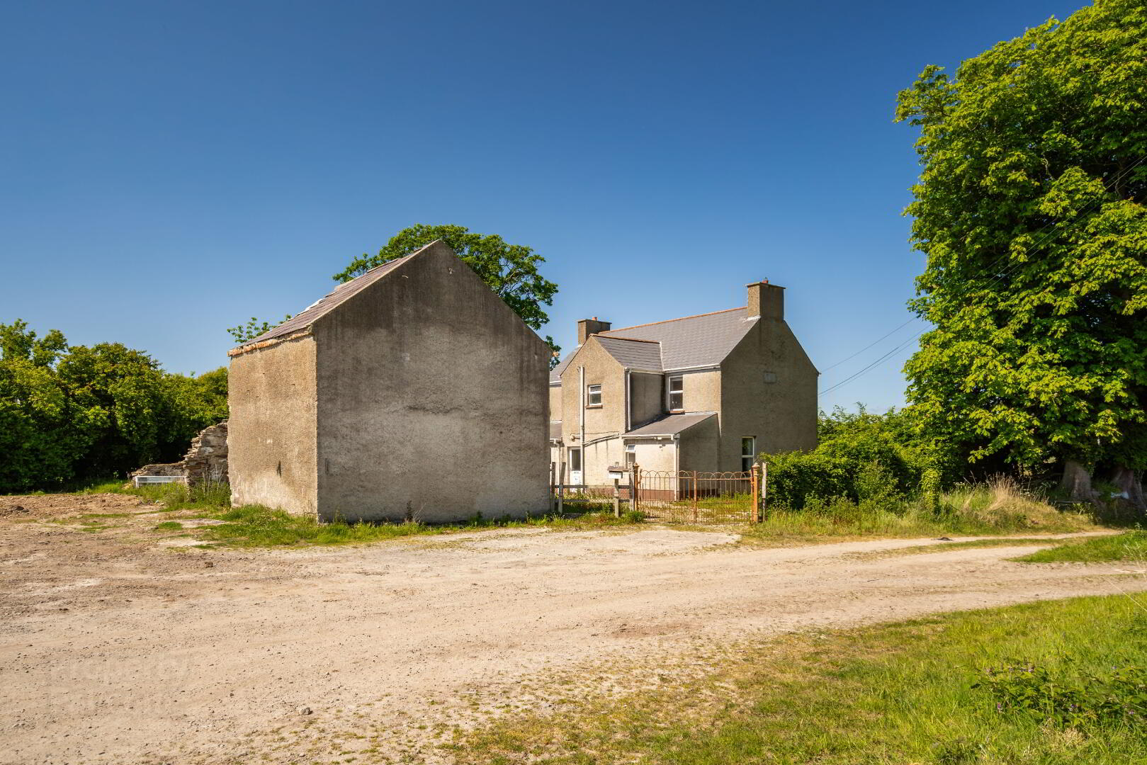 The Eglinton Estate 9 of 18