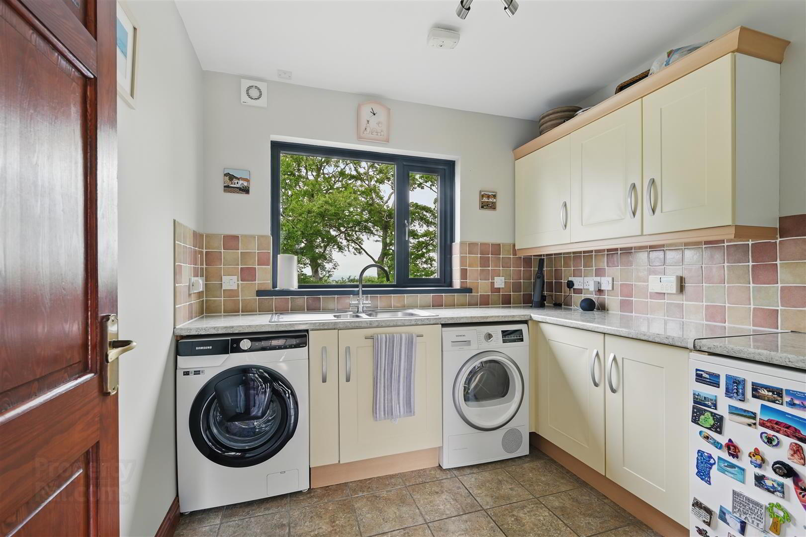 Edenvale View, 76 Chapeltown Road 14 of 35