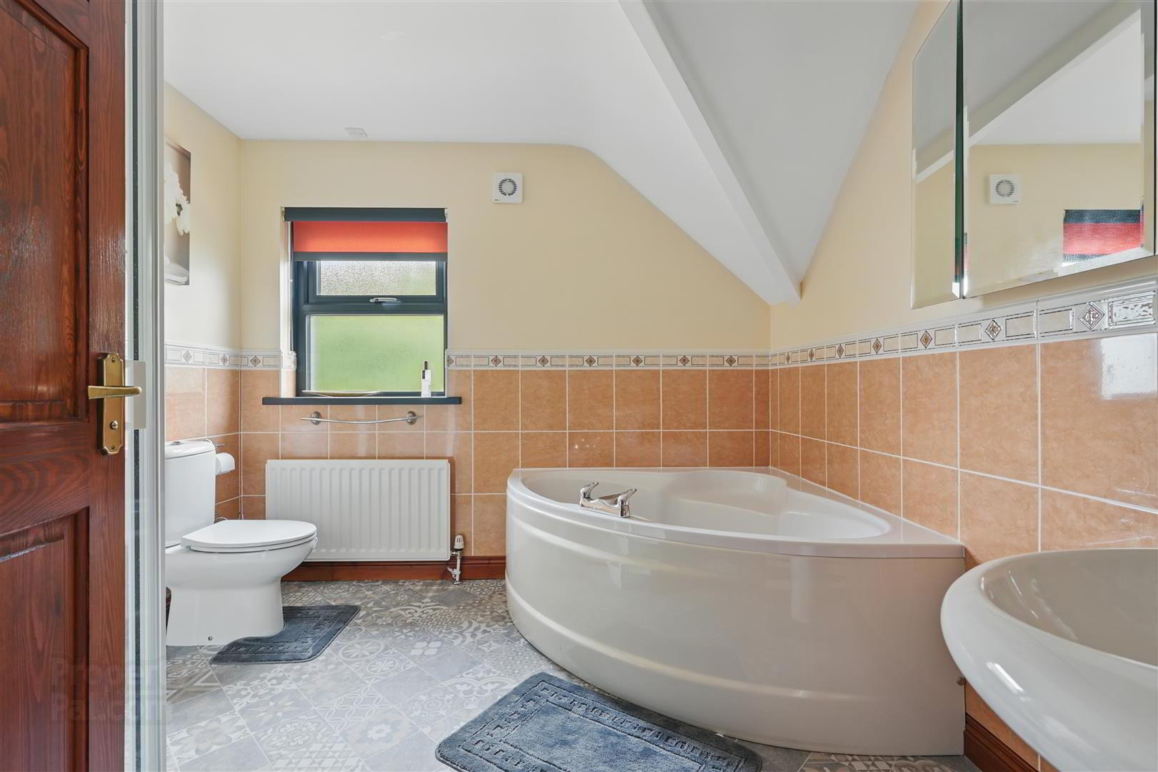 Edenvale View, 76 Chapeltown Road 23 of 35