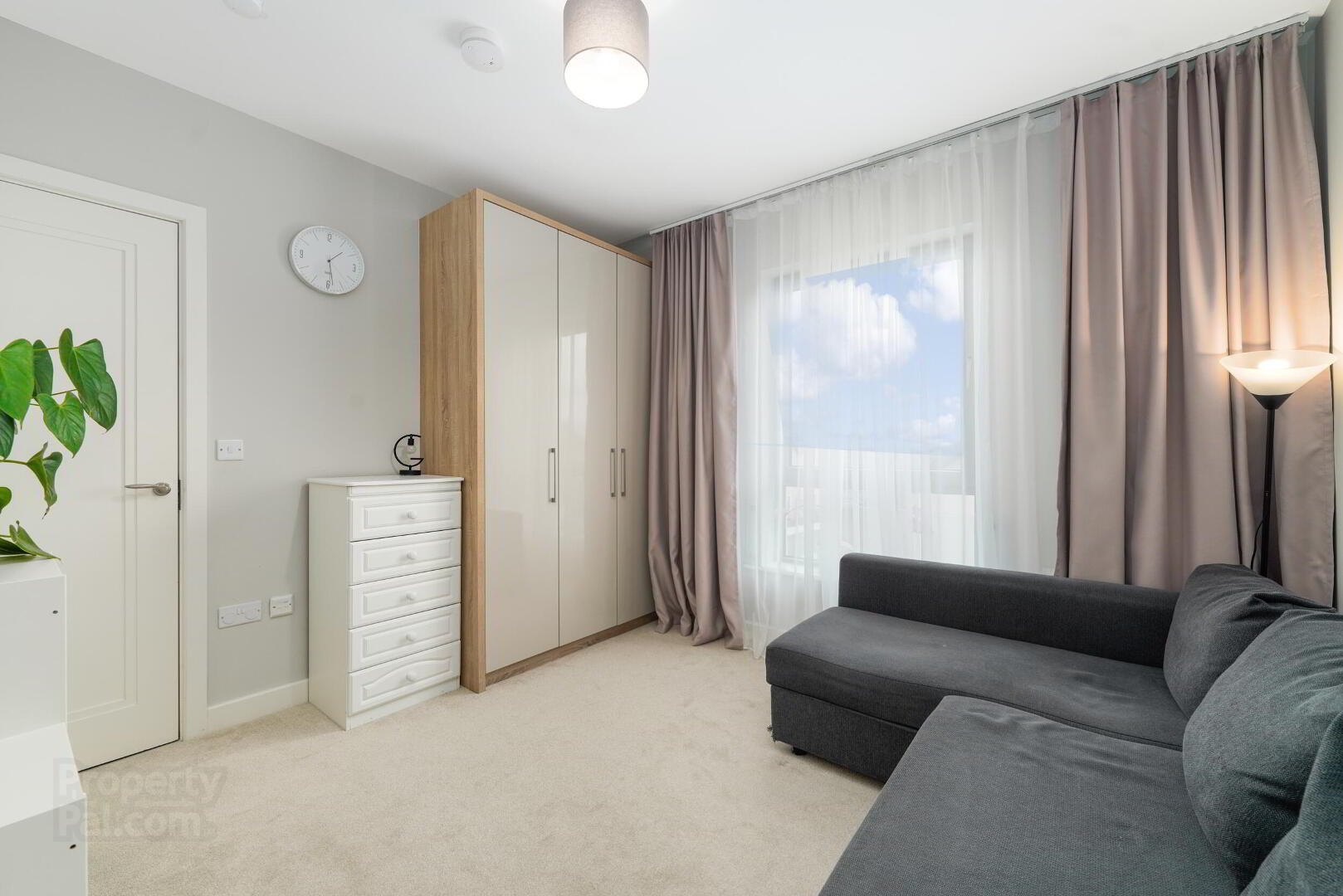 15 Newtown Walk 18 of 33