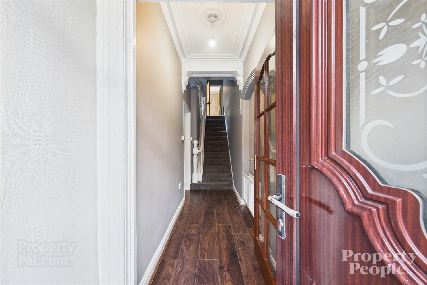 16 Clifton Drive 4 of 31